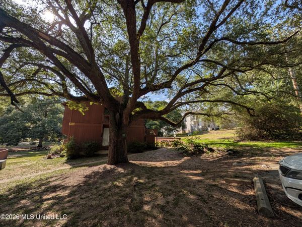 232 Lakeside Villla , Diamondhead, MS 39525