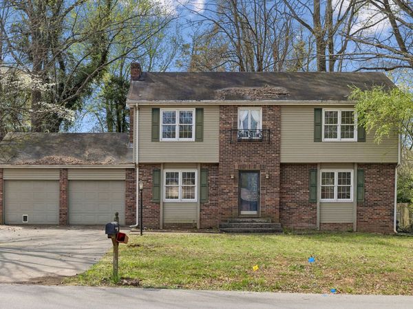 837 Edgefield Way , Bowling Green, KY 42104