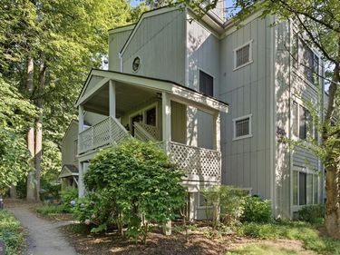 2238 HUNTERS RUN DRIVE, RESTON, VA 20191