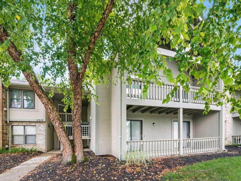 5315 Stonemeadow Avenue, Unit F, Columbus, OH 43220 Photo 2