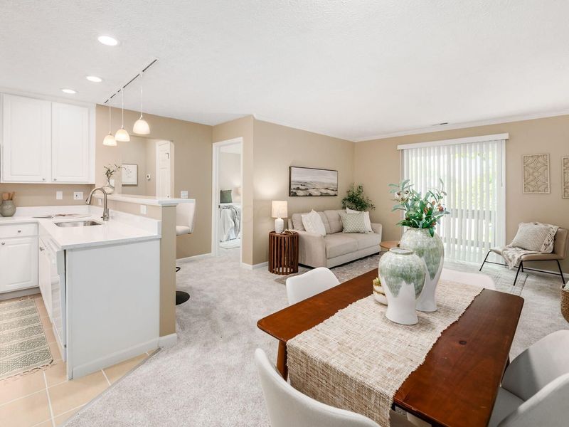 5315 Stonemeadow Avenue, Unit F, Columbus, OH 43220 Photo 6