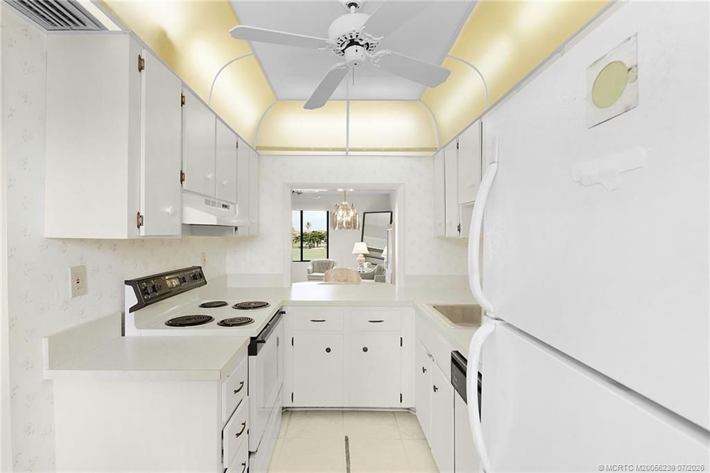 5463 SE Miles Grant Road, Unit B212, Stuart, FL 34997 Photo