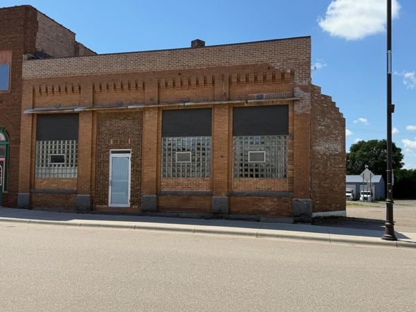 581 Main Street , Holdingford, MN 56340