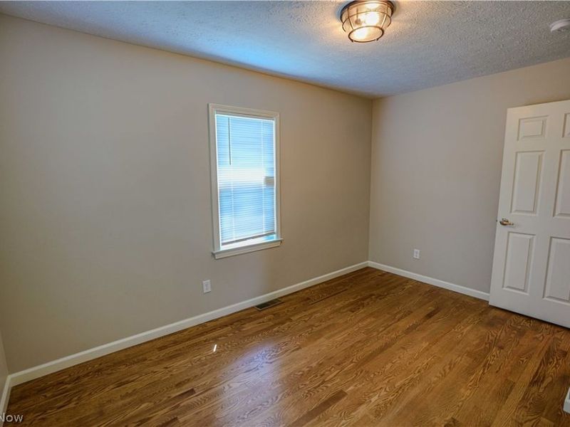 492 E Woodsdale Avenue, Akron, OH 44301 Photo 27