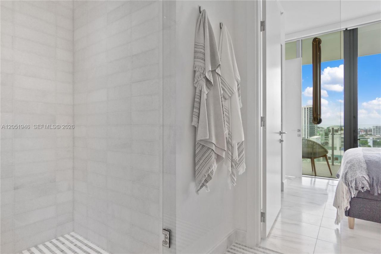 700 NE 26th Ter , Unit 1005, Miami, FL 33137 Photo