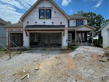 1957 Longview Drive, Liberty, MO 64068