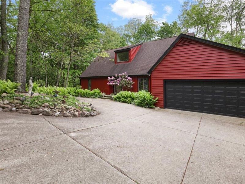 261 Fern Hill Drive , Granville, OH 43023 Photo 3
