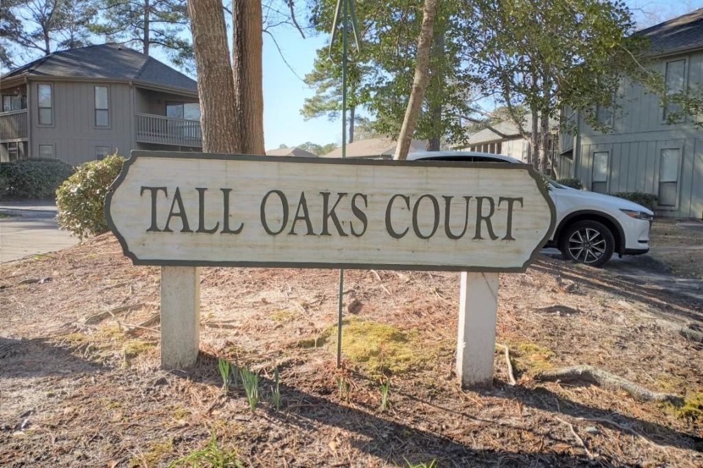 858 Tall Oaks Ct. Photo 21