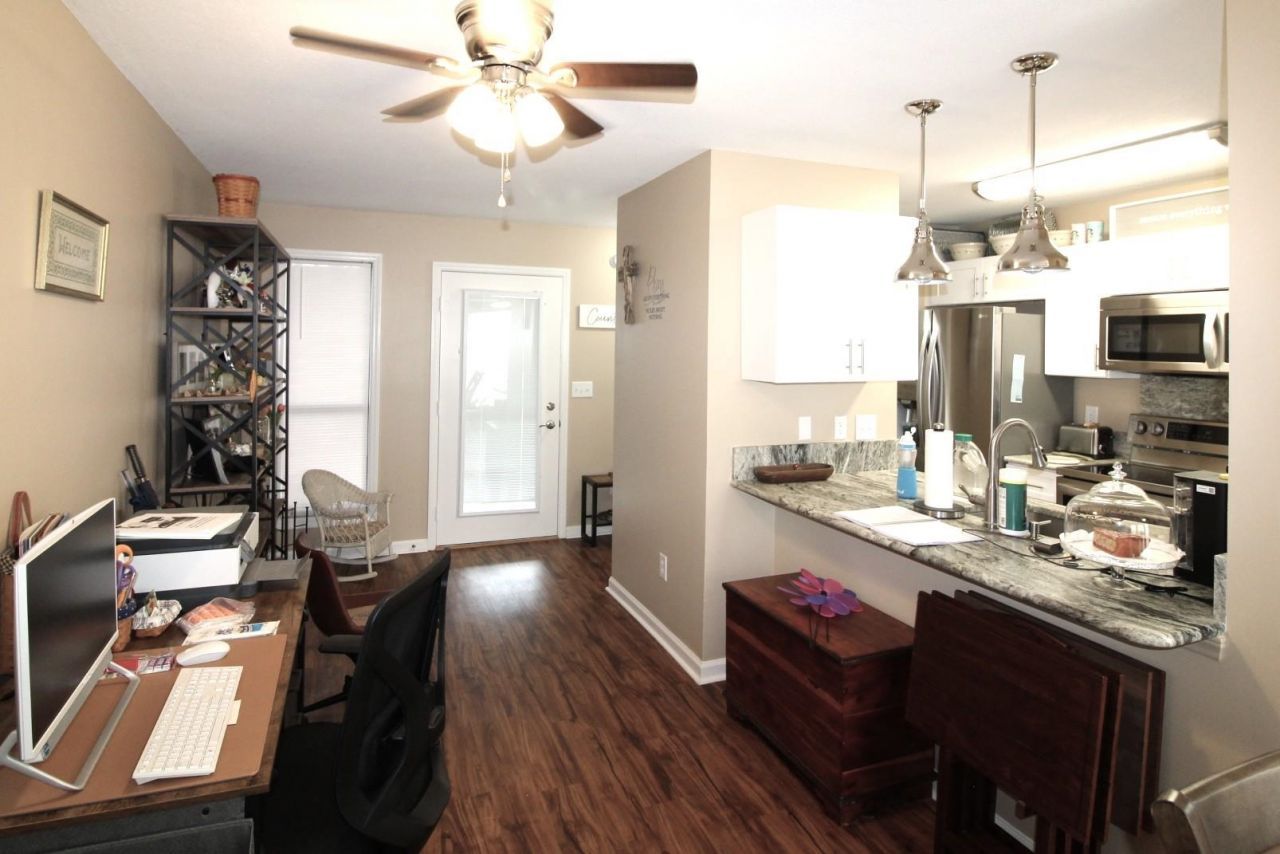 858 Tall Oaks Ct. Photo 4