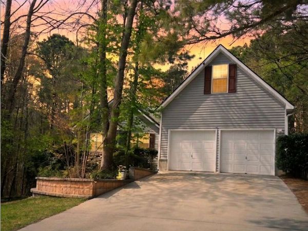 2072 Amberly Crossing Lane, Dacula, GA 30019