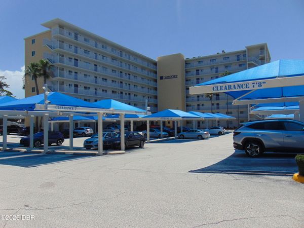 145 N Halifax Avenue, Unit 109, Daytona Beach, FL 32118