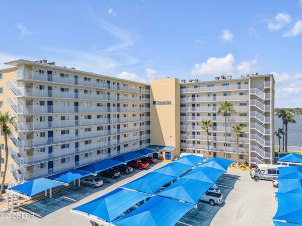 145 N Halifax Avenue, Unit 109, Daytona Beach, FL 32118