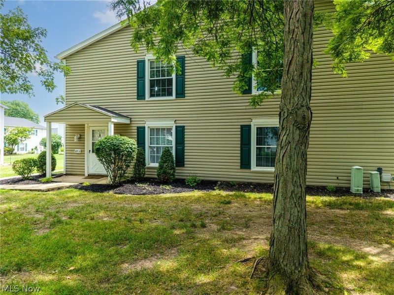 277 Canterbury Lane, Unit D-34, Medina, OH 44256 Photo 2