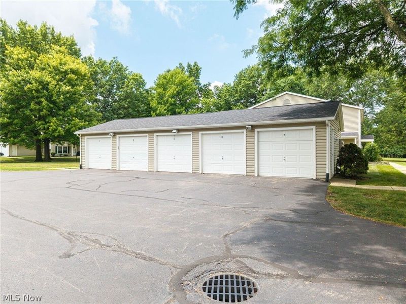 277 Canterbury Lane, Unit D-34, Medina, OH 44256 Photo 3
