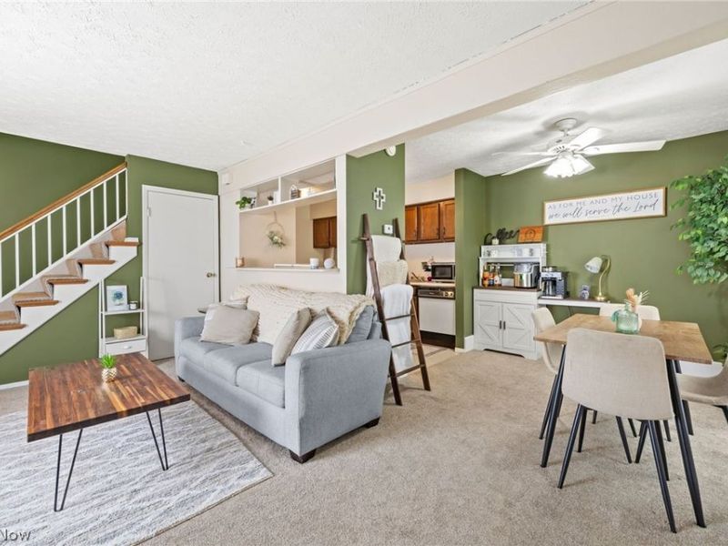 277 Canterbury Lane, Unit D-34, Medina, OH 44256 Photo 4