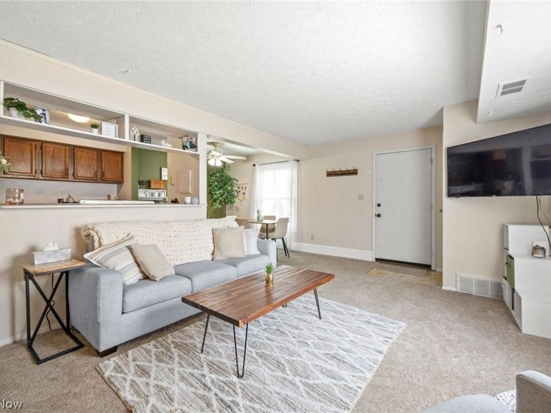 277 Canterbury Lane, Unit D-34, Medina, OH 44256 Photo 9
