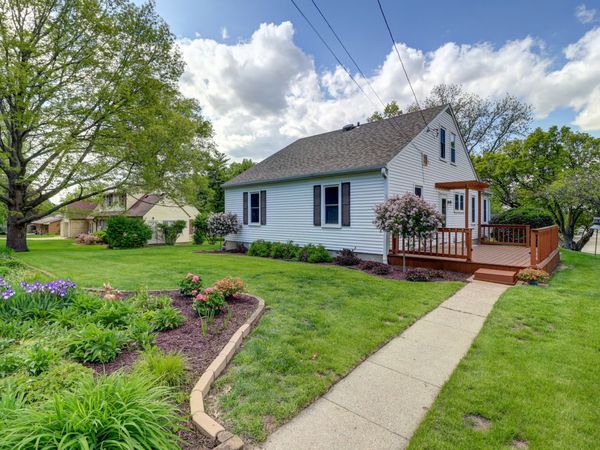 313 W 2nd Street , Prophetstown, IL 61277