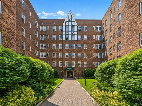 25 Parkview Avenue , Unit 3A, Bronxville, NY 10708