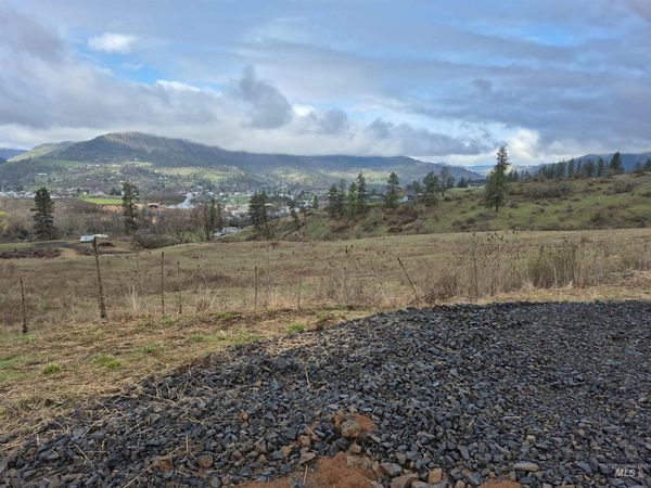 147 Elk Hill St., Kamiah, ID 83536