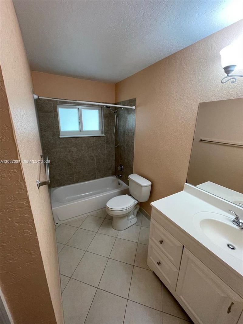 5352 S Rose Marie Ave S , Unit 5352, Boynton Beach, FL 33472 Photo
