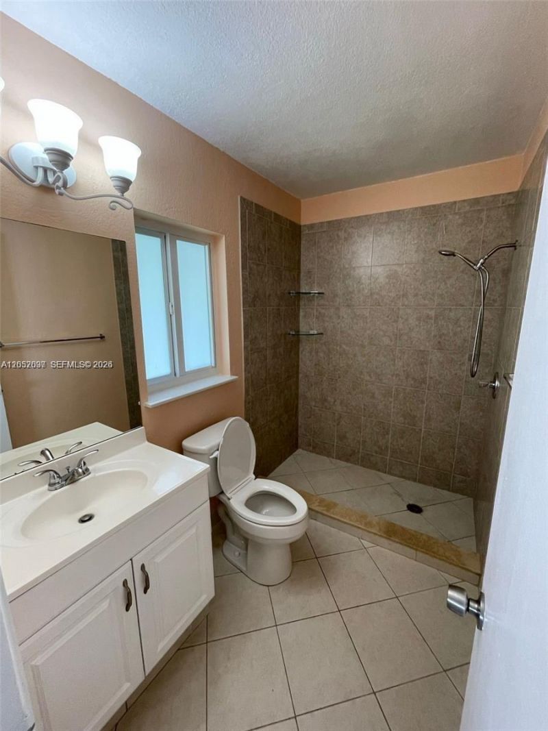 5352 S Rose Marie Ave S , Unit 5352, Boynton Beach, FL 33472 Photo