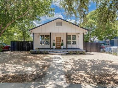 2401 Ingersoll Street, Dallas, TX 75212