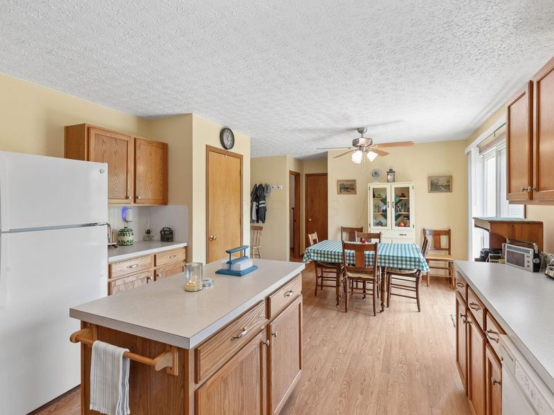5703 Silver Spurs Lane, Galloway, OH 43119 Photo 15