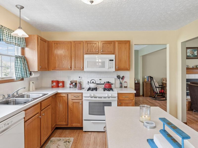 5703 Silver Spurs Lane, Galloway, OH 43119 Photo 19
