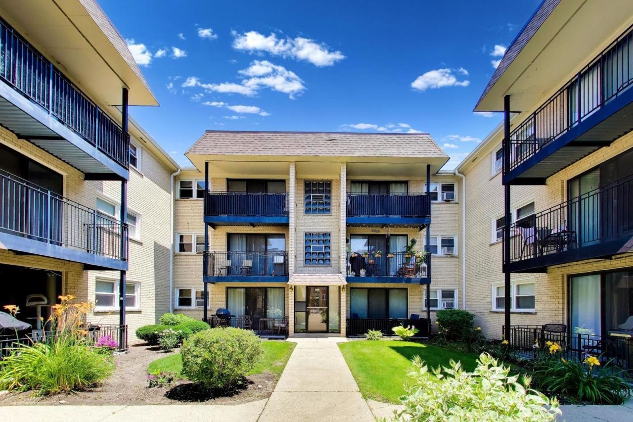 6551 N Harlem Avenue , Unit 3N, Chicago, IL 60631 Main Photo