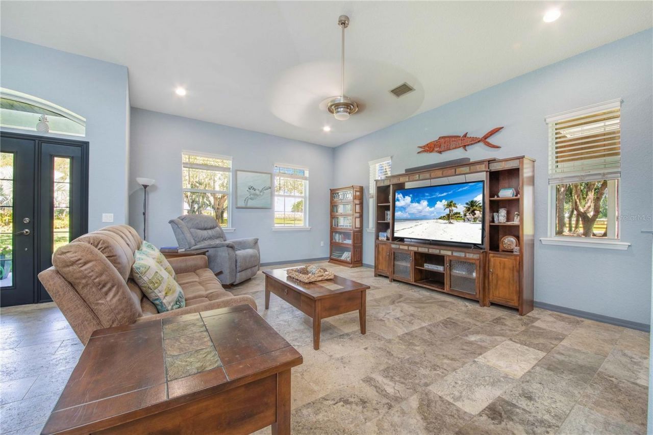 2424 Burns Avenue, Lake Wales, FL 33898 Photo