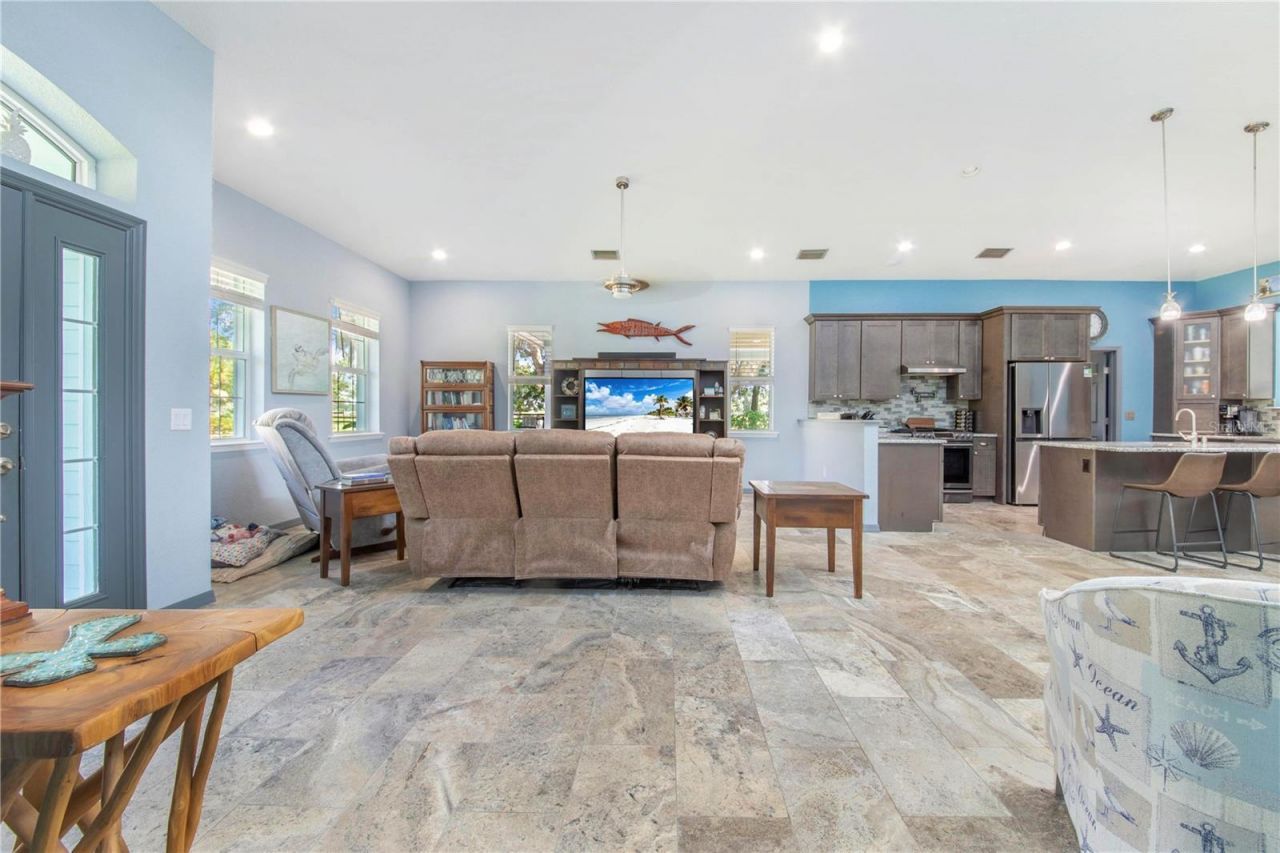 2424 Burns Avenue, Lake Wales, FL 33898 Photo