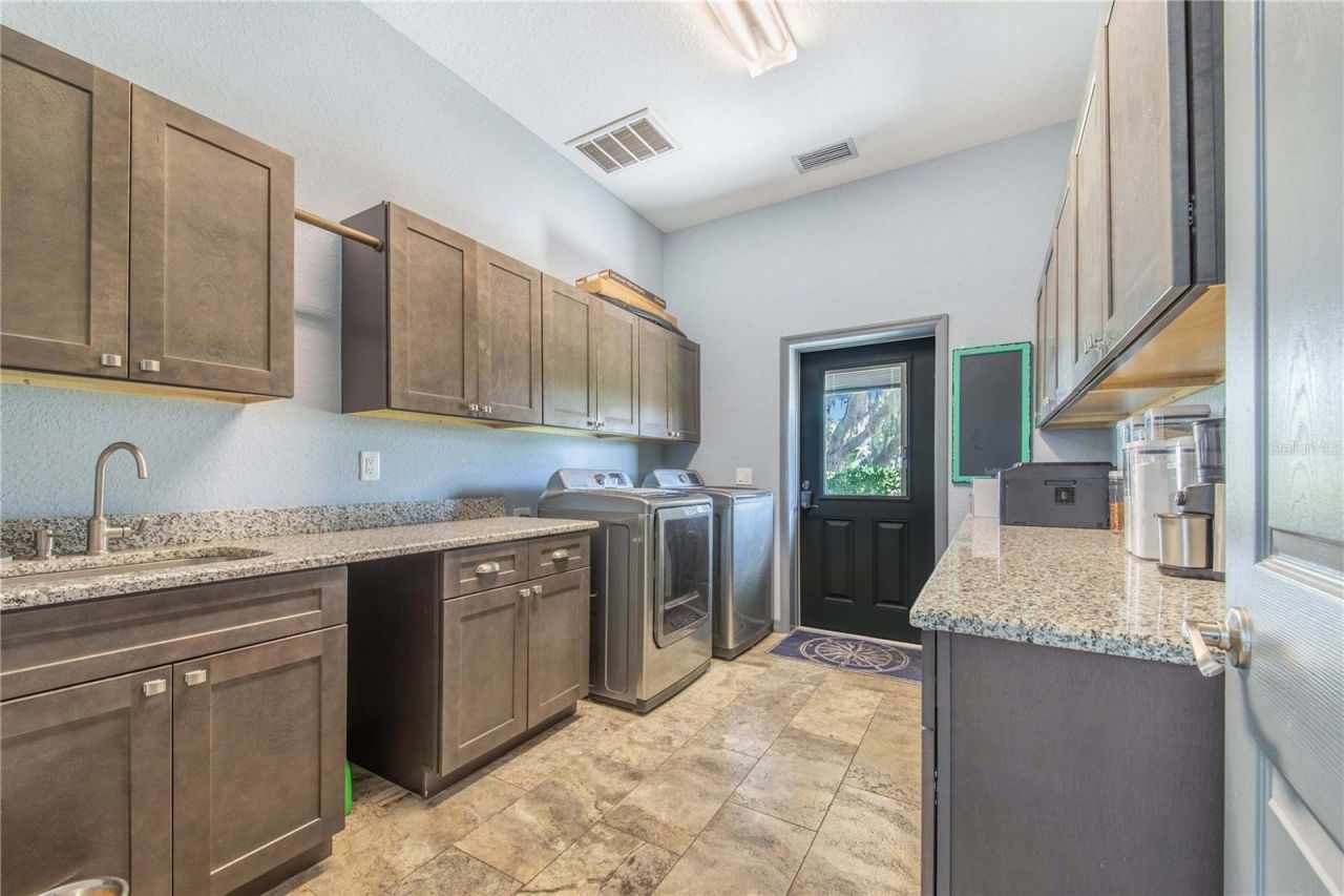 2424 Burns Avenue, Lake Wales, FL 33898 Photo