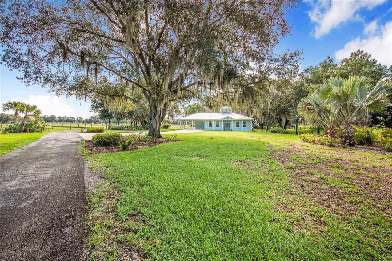 2424 Burns Avenue, Lake Wales, FL 33898 Photo