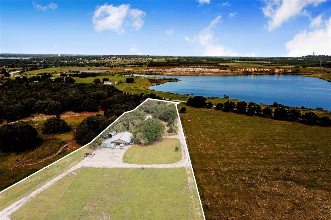 2424 Burns Avenue, Lake Wales, FL 33898 Photo