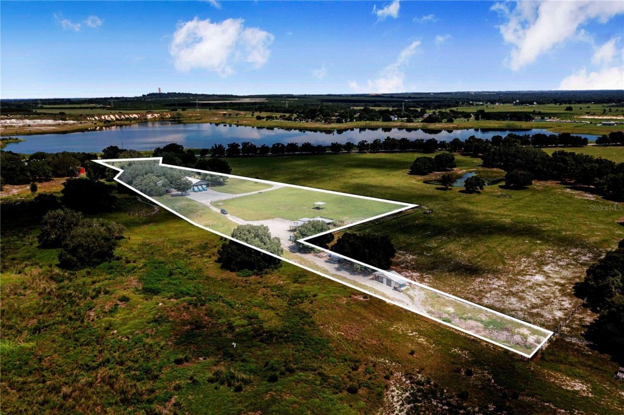2424 Burns Avenue, Lake Wales, FL 33898 Photo