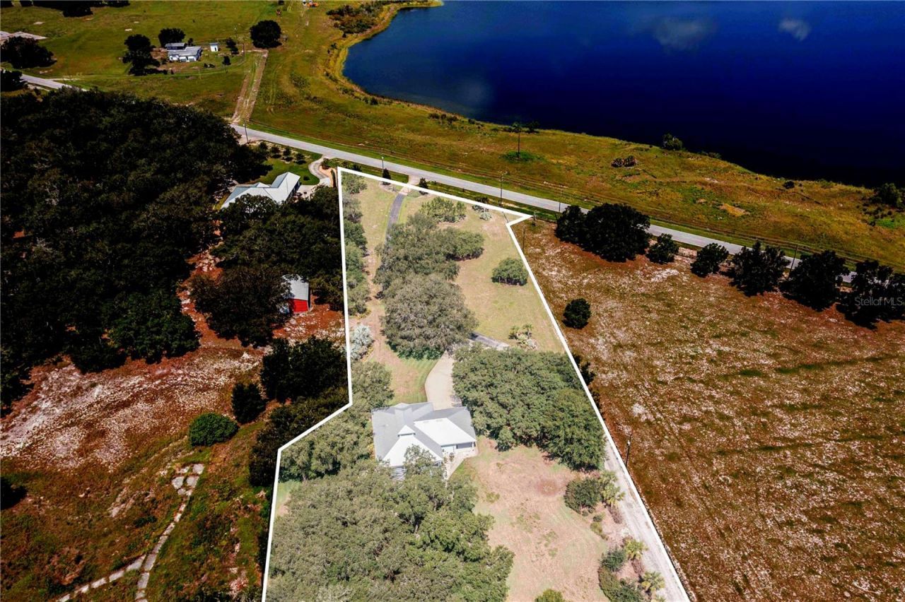 2424 Burns Avenue, Lake Wales, FL 33898 Photo