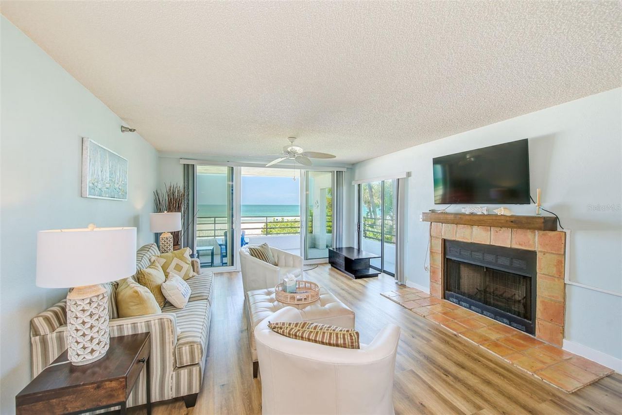 420 Gulf Boulevard, Unit 101, Indian Rocks Beach, FL 33785 Photo