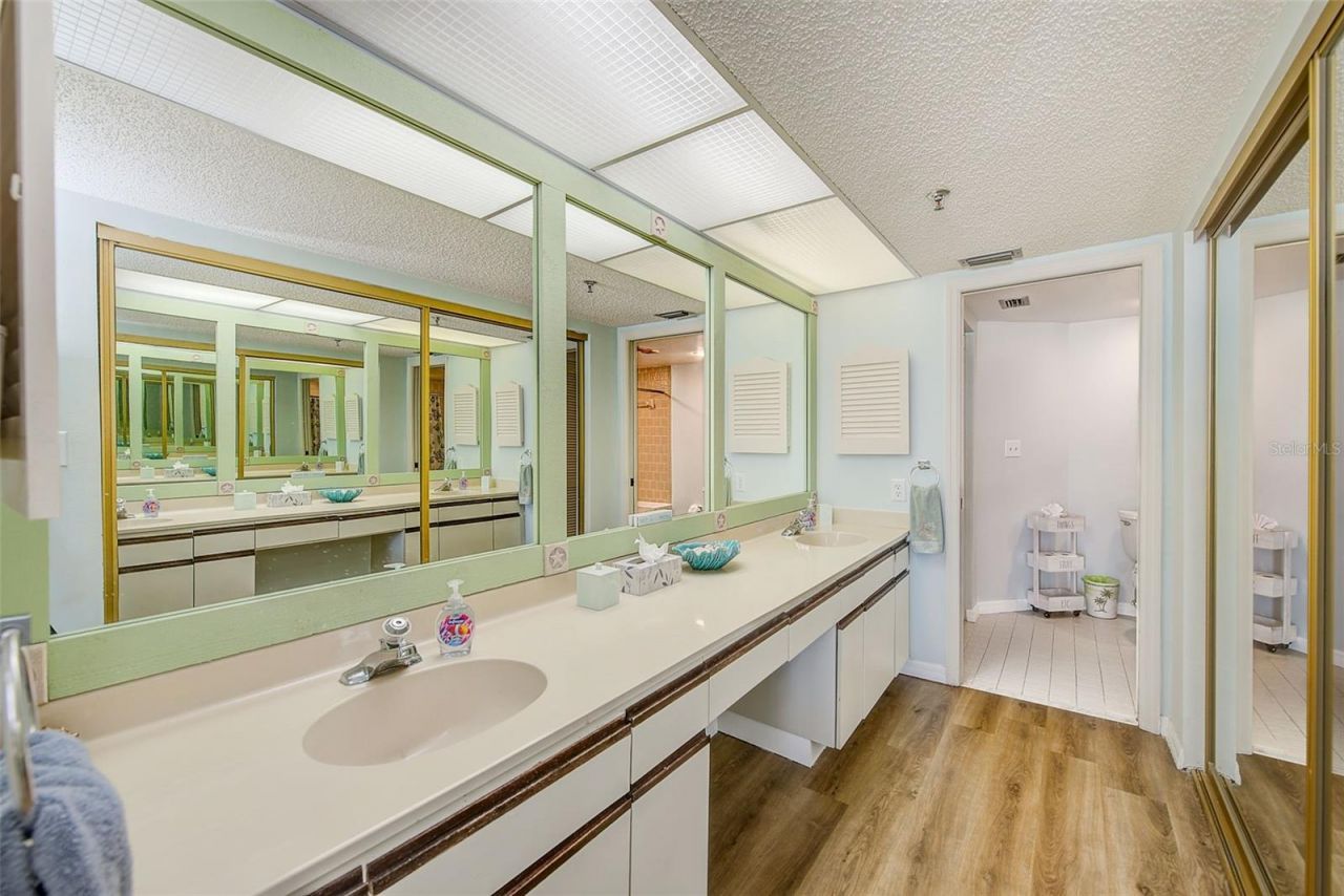 420 Gulf Boulevard, Unit 101, Indian Rocks Beach, FL 33785 Photo