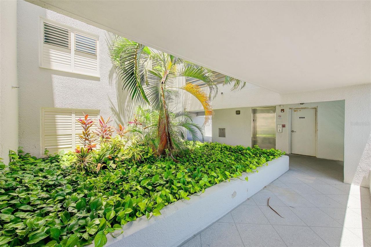 420 Gulf Boulevard, Unit 101, Indian Rocks Beach, FL 33785 Photo