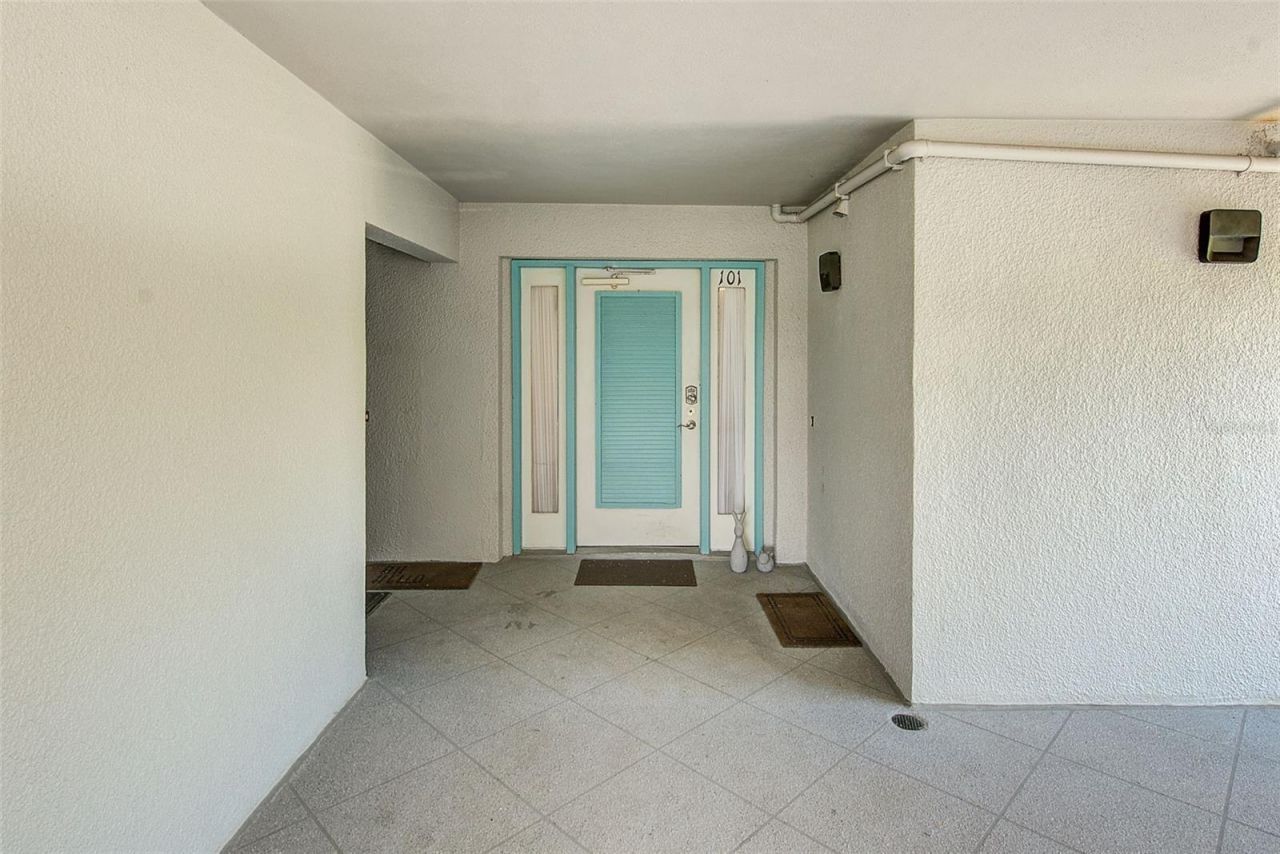 420 Gulf Boulevard, Unit 101, Indian Rocks Beach, FL 33785 Photo