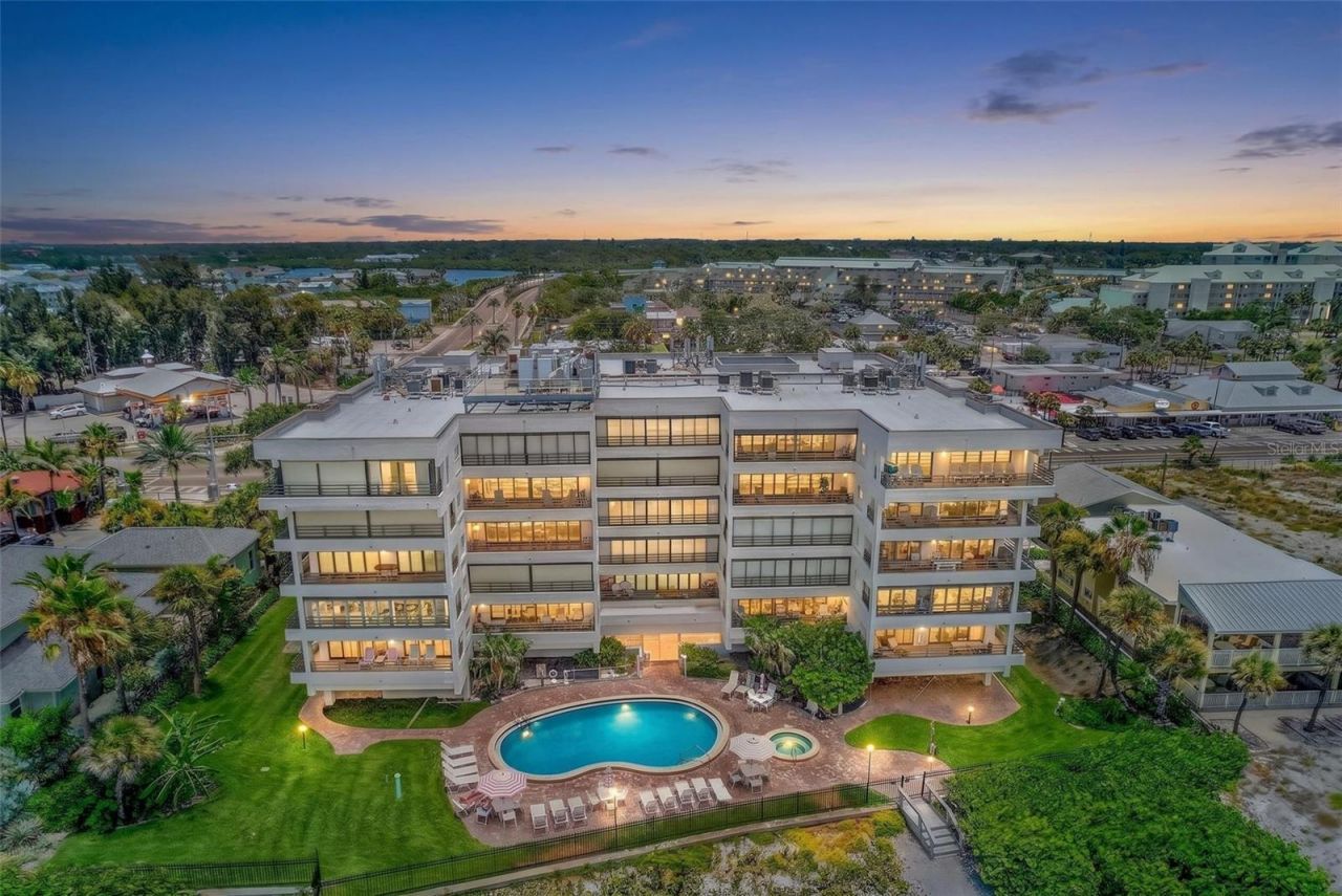 420 Gulf Boulevard, Unit 101, Indian Rocks Beach, FL 33785 Photo