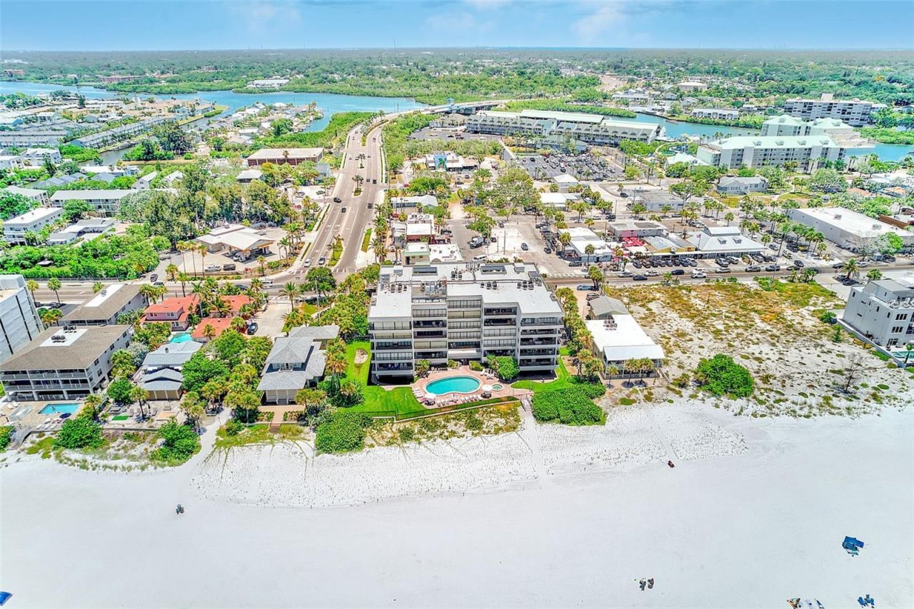 420 Gulf Boulevard, Unit 101, Indian Rocks Beach, FL 33785 Photo