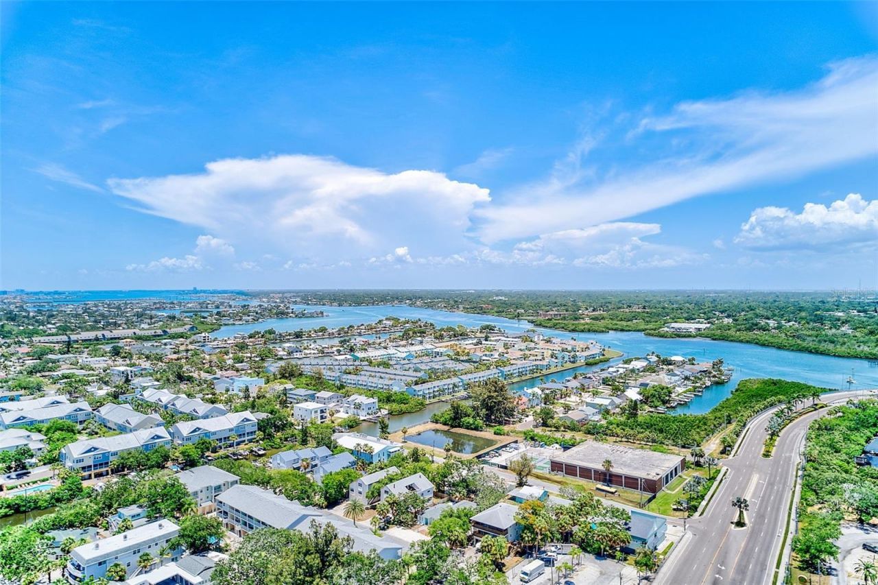 420 Gulf Boulevard, Unit 101, Indian Rocks Beach, FL 33785 Photo
