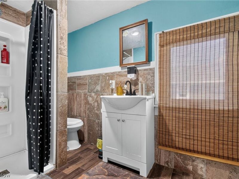 978 Wooster Road, Barberton, OH 44203 Photo 15