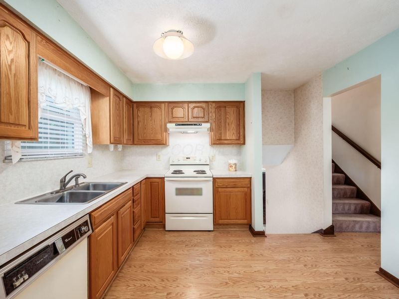 1498 Cobblegate Lane, Reynoldsburg, OH 43068 Photo 8