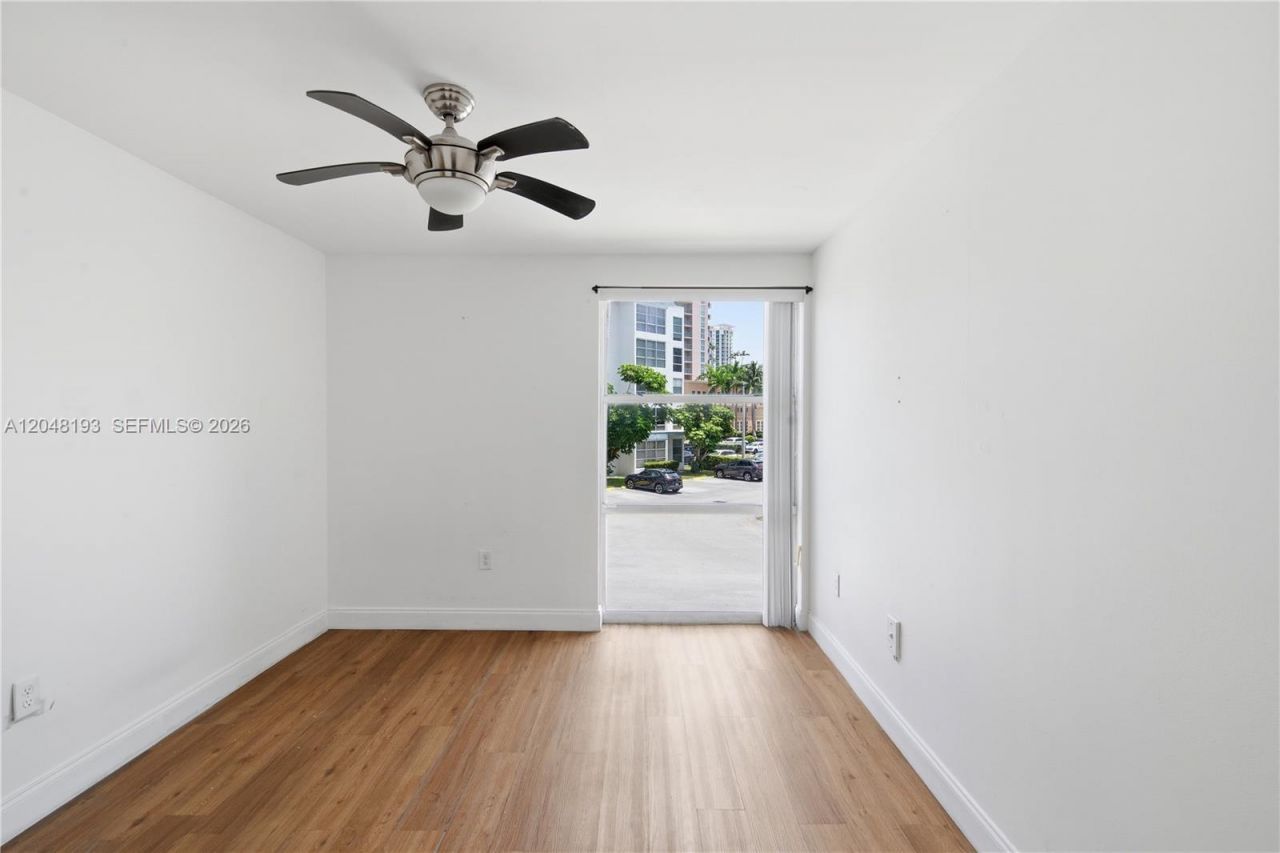 200 177th Dr, Unit 204, Sunny Isles Beach, FL 33160 Photo