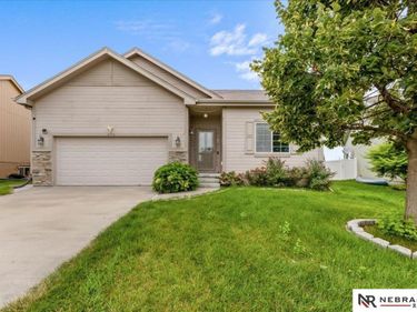 16454 Virginia Street, Omaha, NE 68136