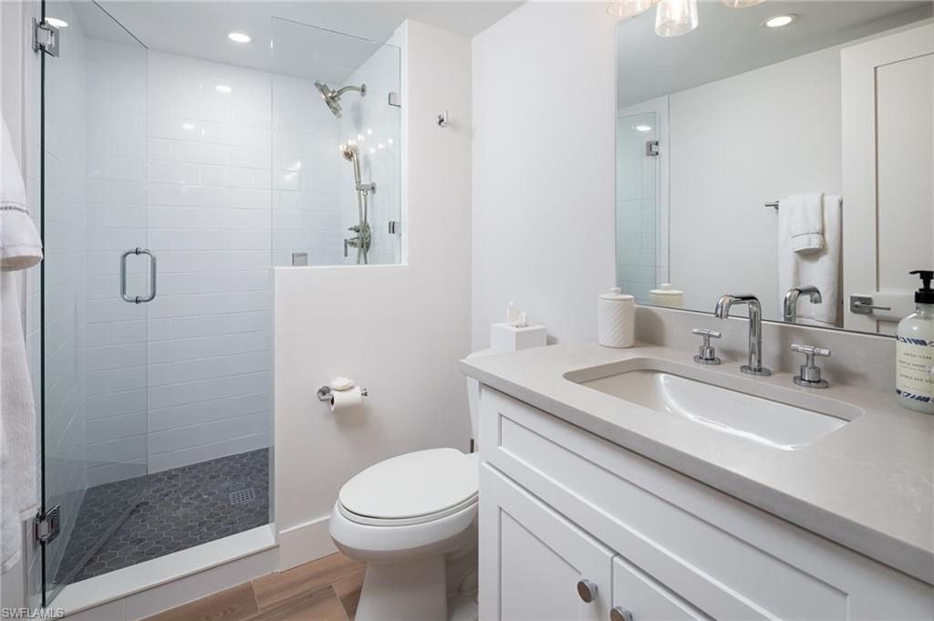10475 Gulf Shore Dr , Unit 115, Naples, FL 34108 Photo
