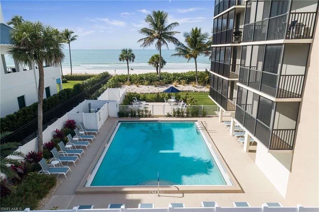 10475 Gulf Shore Dr , Unit 115, Naples, FL 34108 Photo