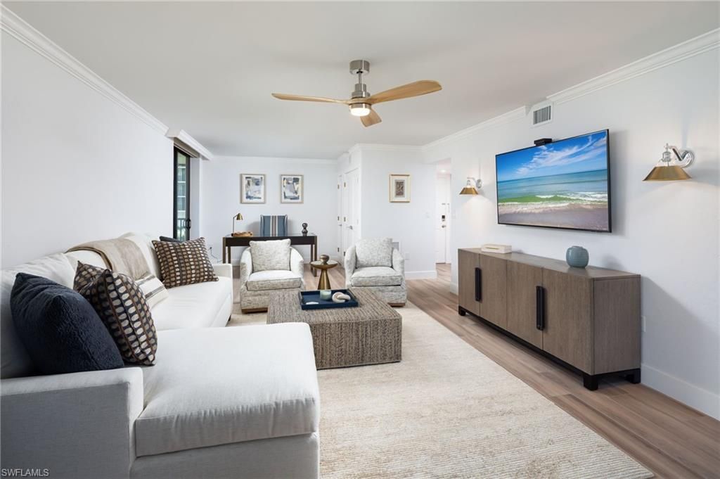 10475 Gulf Shore Dr , Unit 115, Naples, FL 34108 Photo